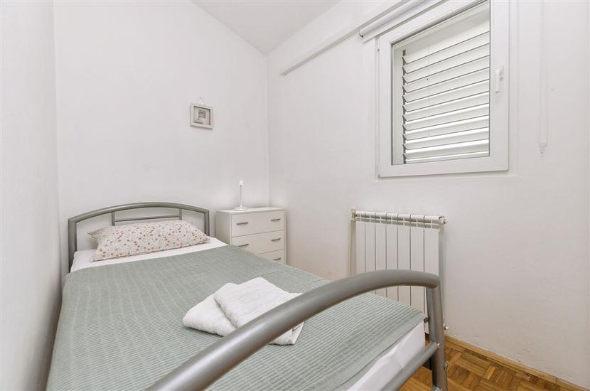 Apartment A3, for 5 persons