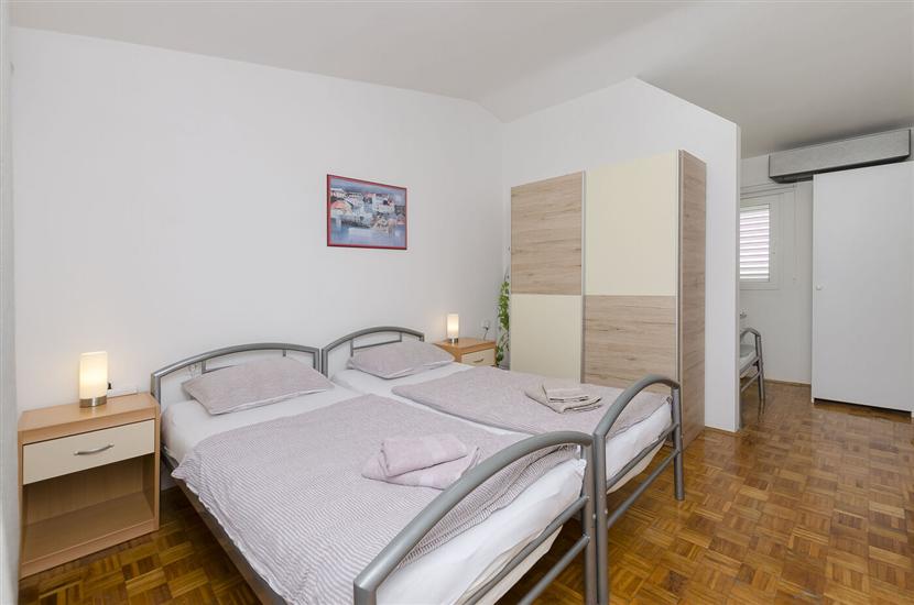 Apartment A3, for 5 persons