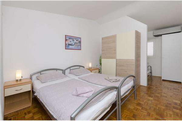 Apartment A3, for 5 persons