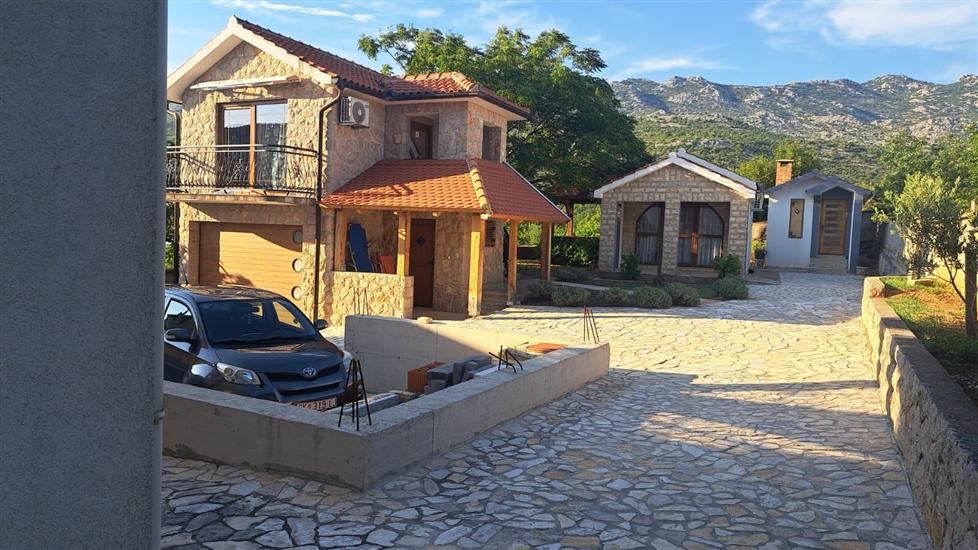 House Paklenica Stone I