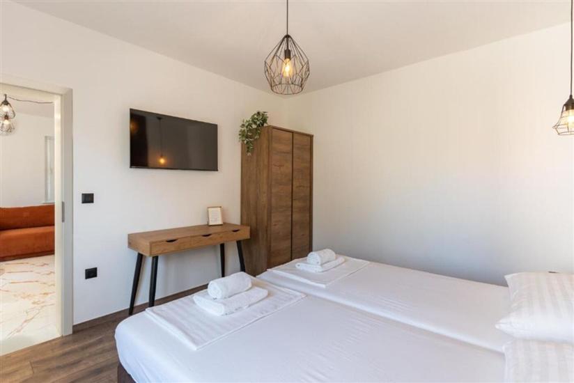 Apartment A7, for 4 persons
