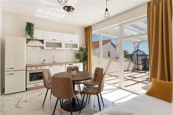 Apartment A8, for 5 persons