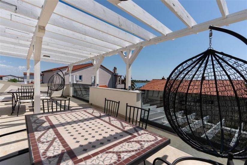 Apartment A8, for 5 persons