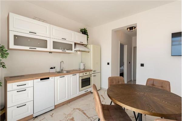 Apartment A9, for 5 persons