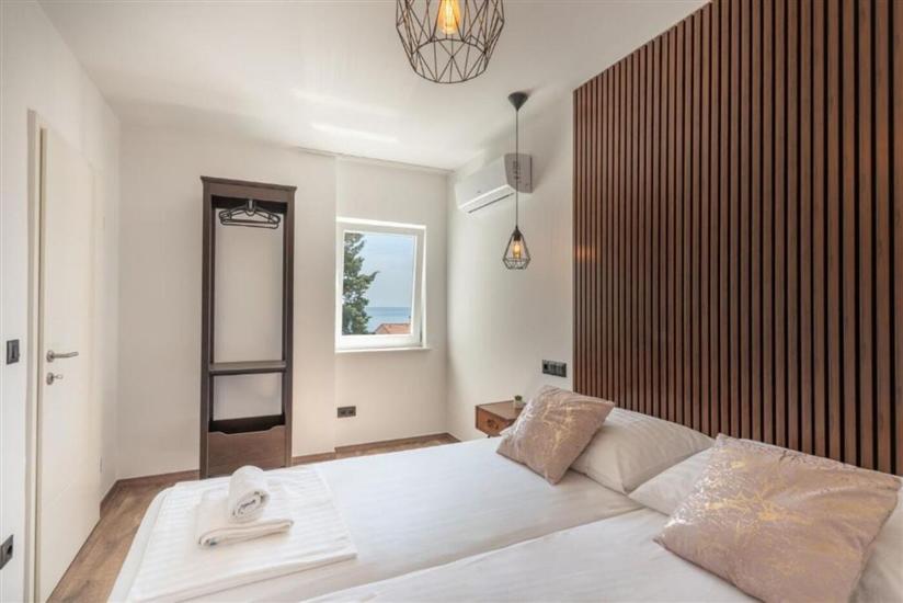 Apartment A9, for 5 persons