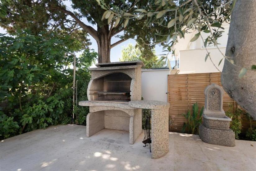 Apartments Villa Amfora with Pool