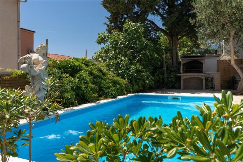 Apartments Villa Amfora with Pool