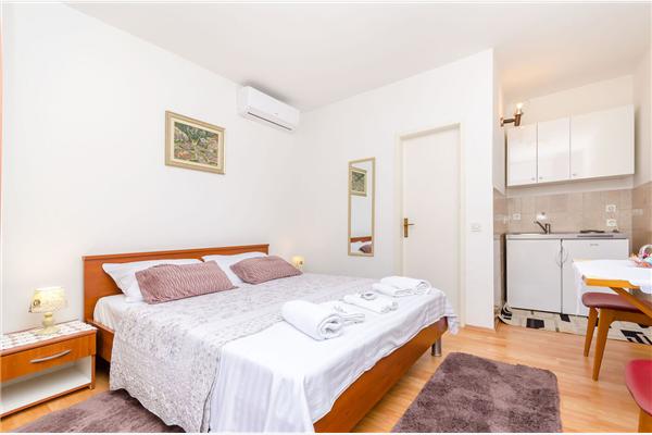 Apartment A2, for 2 persons