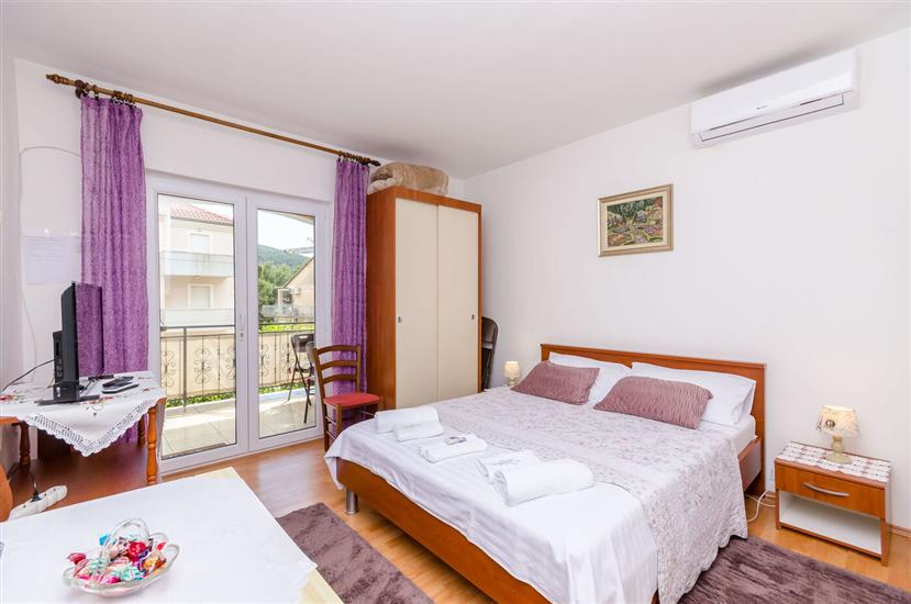 Apartment A2, for 2 persons