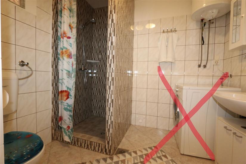 Apartman A2, za 5 osoba/e