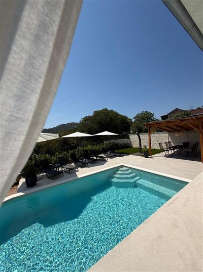 Vila Kala Entire Villa with Private Pool