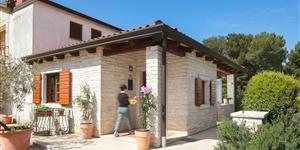 House - Novigrad