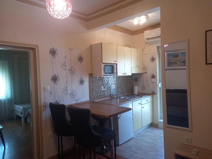 Apartments Ivo