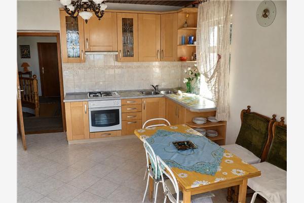 Room S1, for 2 persons
