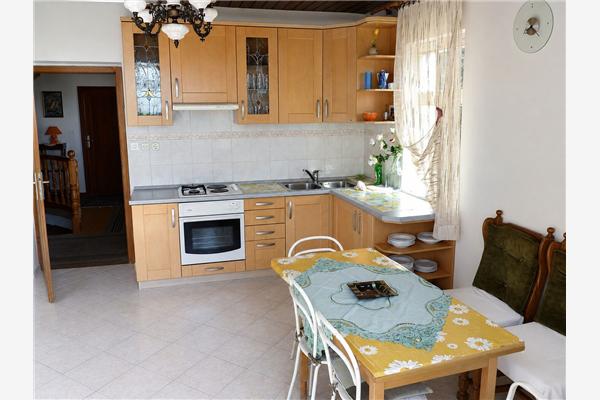 Room S2, for 4 persons