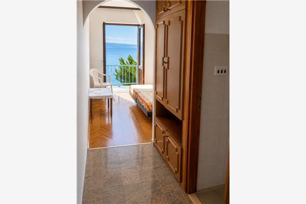 Room S2, for 4 persons