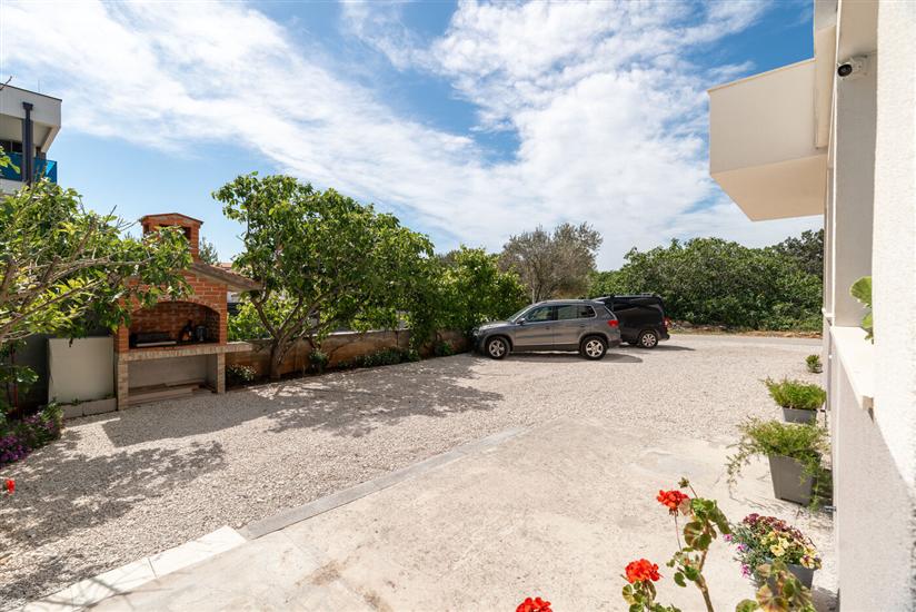 Apartments Ivica