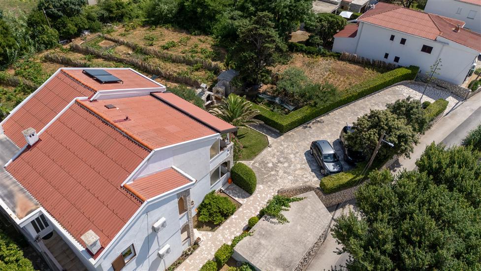 Apartments Ivo