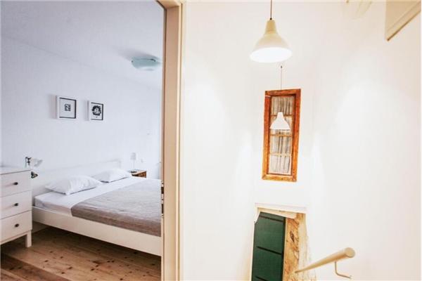 Room S2, for 2 persons