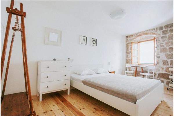Room S2, for 2 persons