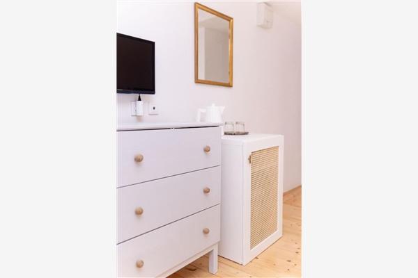 Room S1, for 2 persons