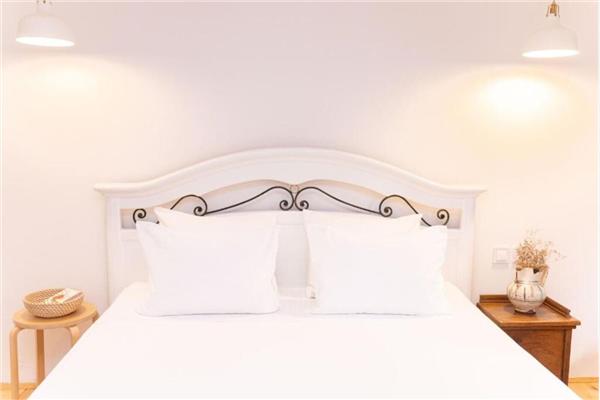 Room S1, for 2 persons