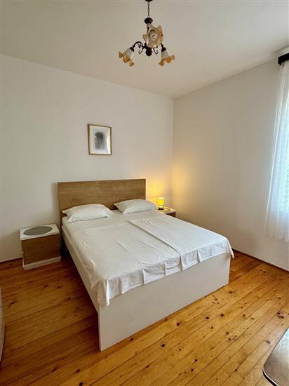 Room S2, for 2 persons