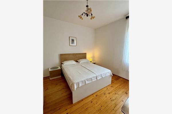 Room S2, for 2 persons