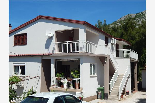 Apartment A1, for 5 persons