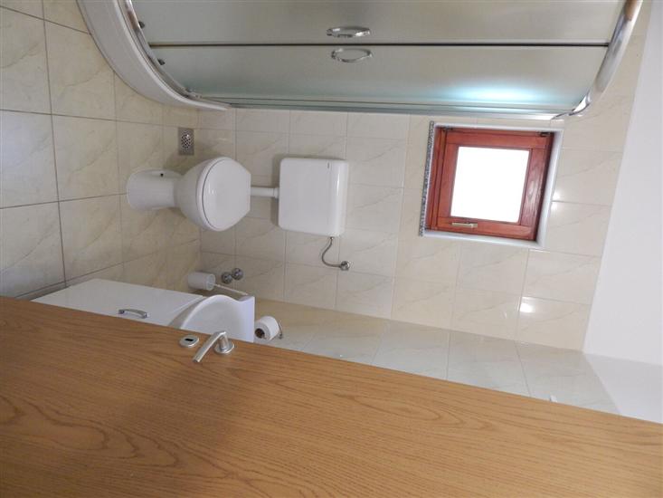 Apartment A1, for 5 persons
