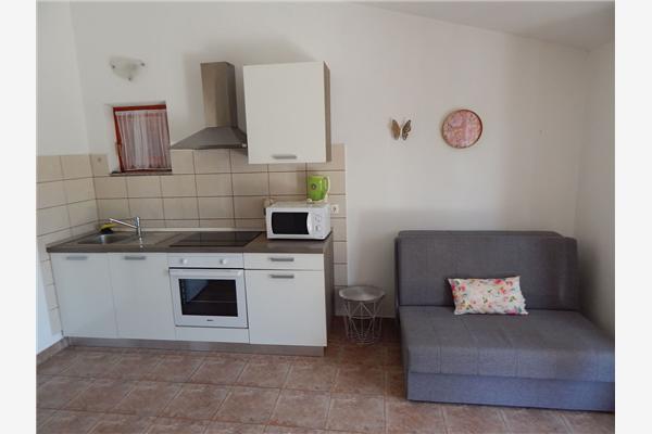 Apartment A1, for 5 persons