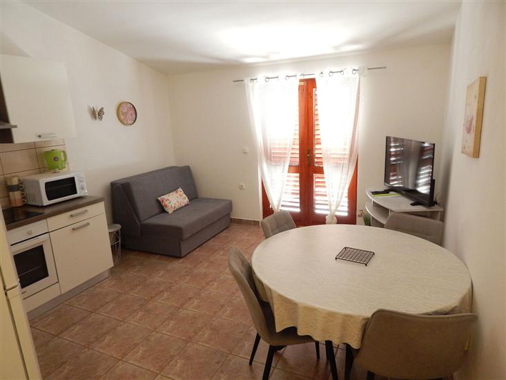 Apartment A1, for 5 persons