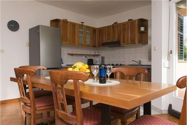 Apartment A2, for 5 persons