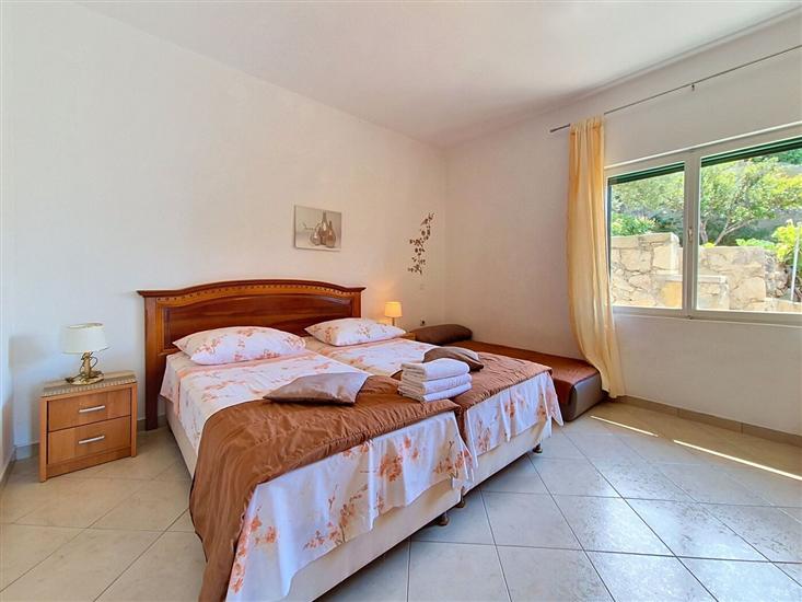 Apartment A1, for 7 persons