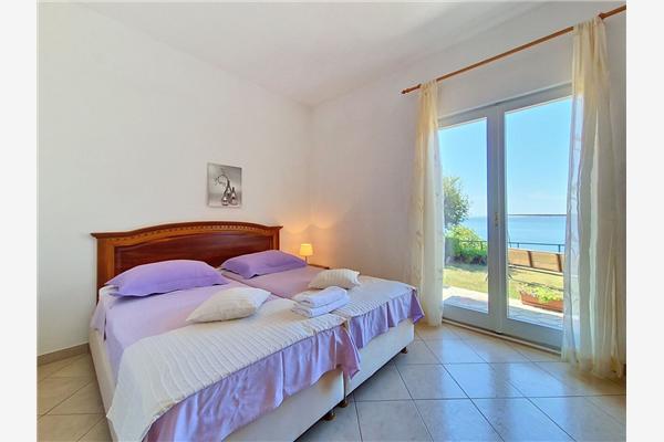 Apartment A1, for 7 persons