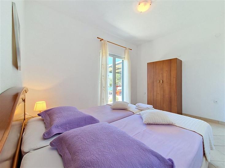 Apartment A1, for 7 persons