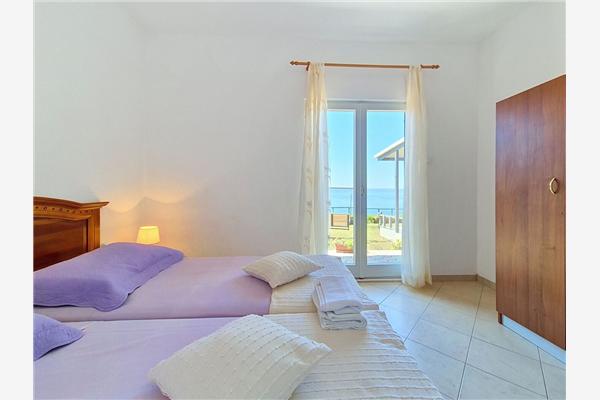 Apartment A1, for 7 persons
