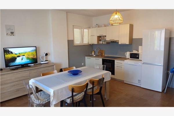 Apartment A2, for 6 persons