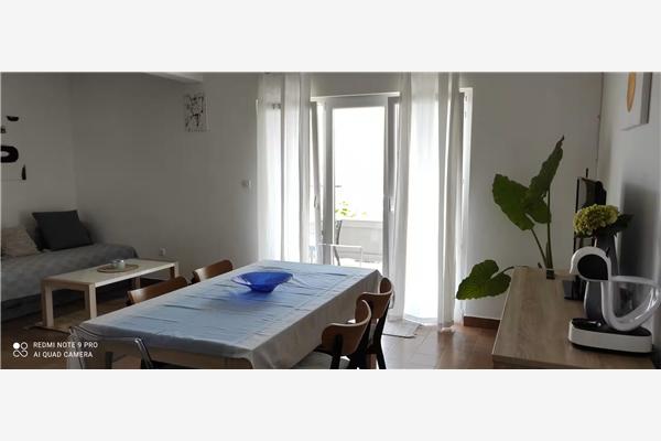 Apartment A2, for 6 persons