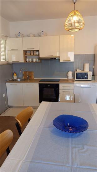 Apartment A2, for 6 persons