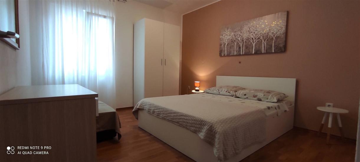 Apartment A2, for 6 persons