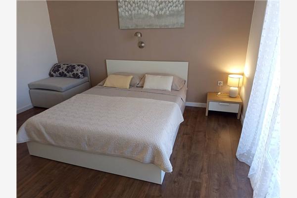 Apartment A2, for 6 persons