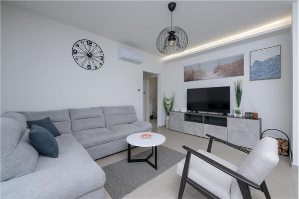 House K1, for 8 persons
