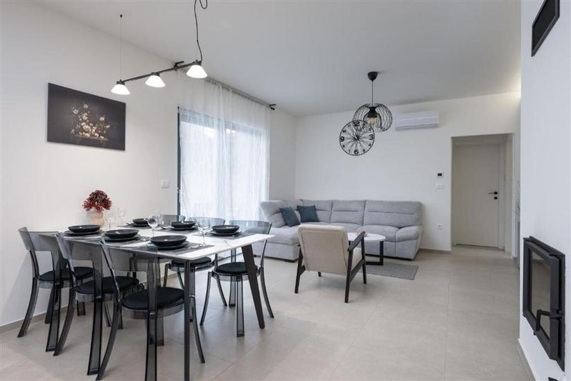 House K1, for 8 persons