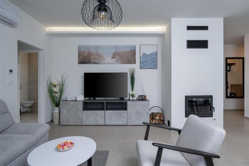 House K1, for 8 persons