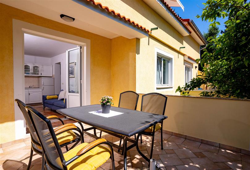 Apartment Mladenka 1