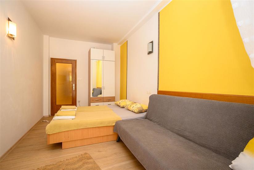 Apartment A2, for 3 persons