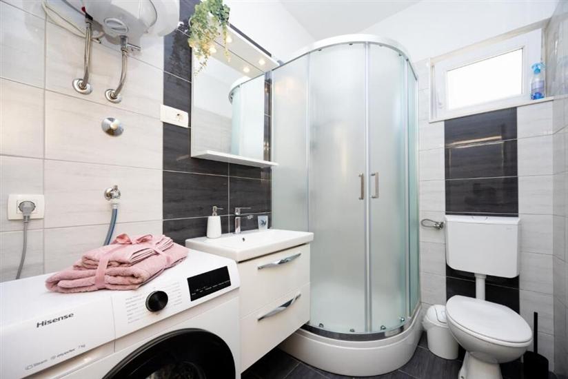 Apartment A1, for 6 persons