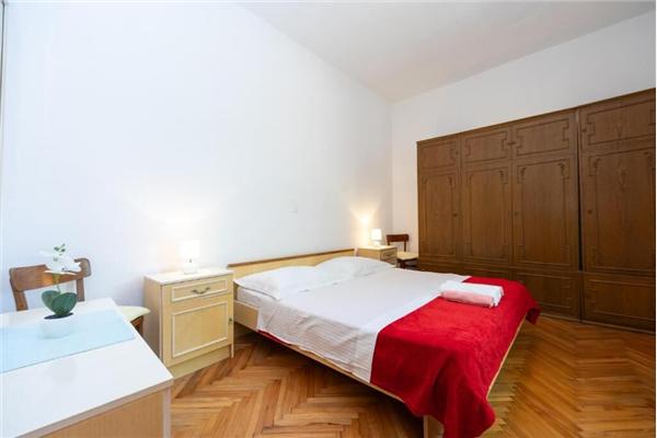 Apartment A1, for 6 persons