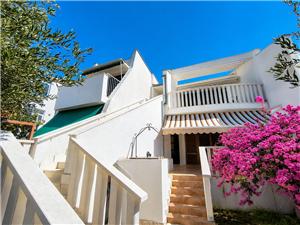 Apartment Željka Kanica, Size 85.00 m2, Airline distance to the sea 25 m, Airline distance to town centre 0 m